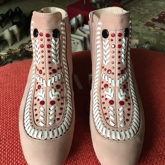 Tod’s booties size 5 - Picture 3 of 8